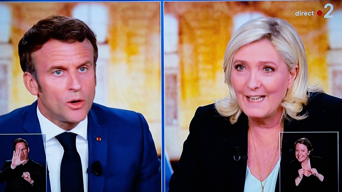 Jste závislá na Rusku, vmetl Macron Le Penové v televizní debatě